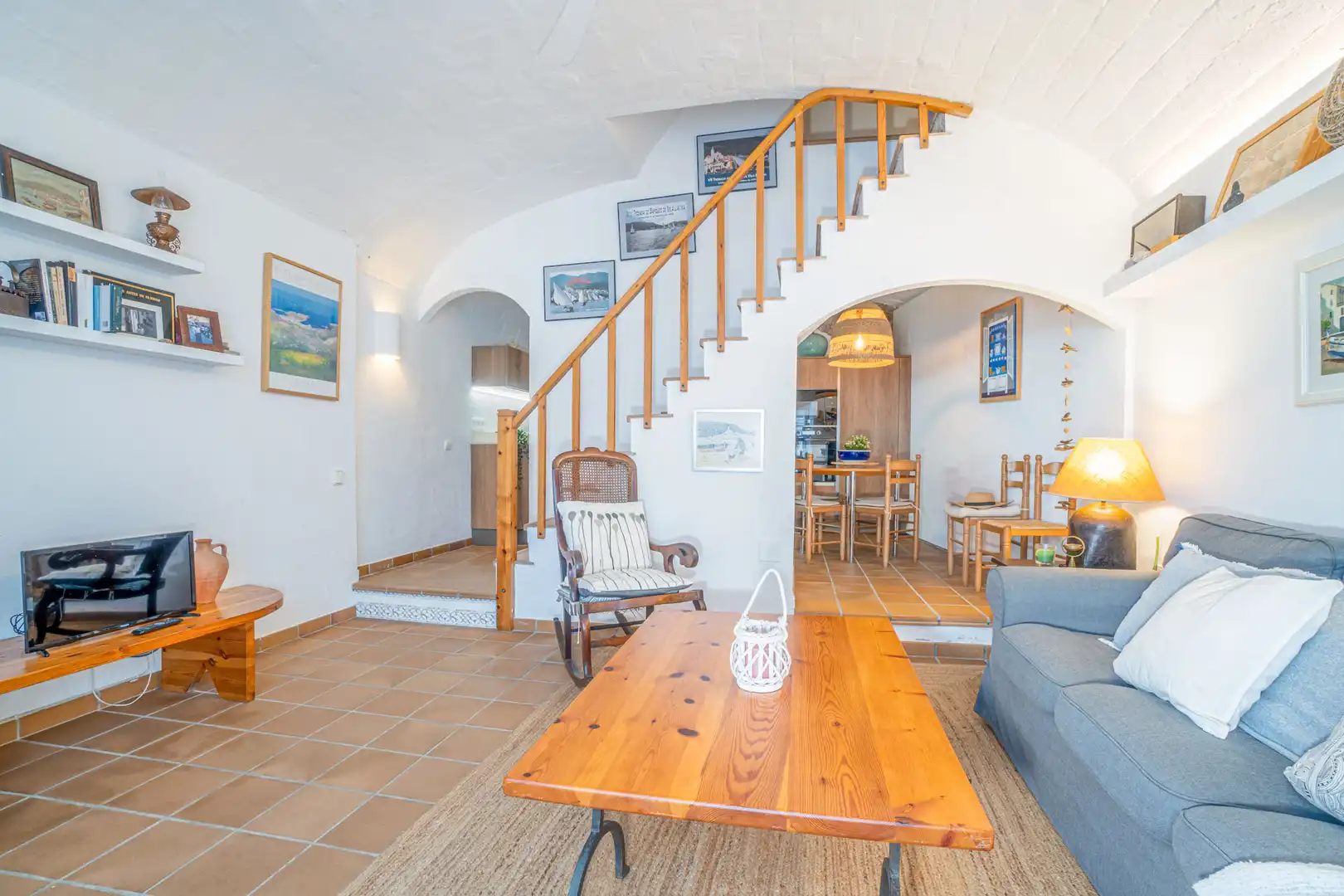 Einfamilien-Reihenhaus zum Verkauf in Cadaqués mit Möbliert, Ofen und Waschmaschine