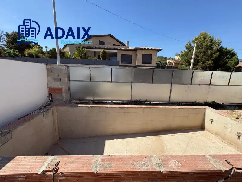 Jardín de Casa o chalet en venta en Roda de Berà con Calefacción, Terraza y Piscina