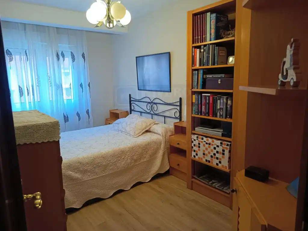 Dormitori de Pis en venda en Gijón 