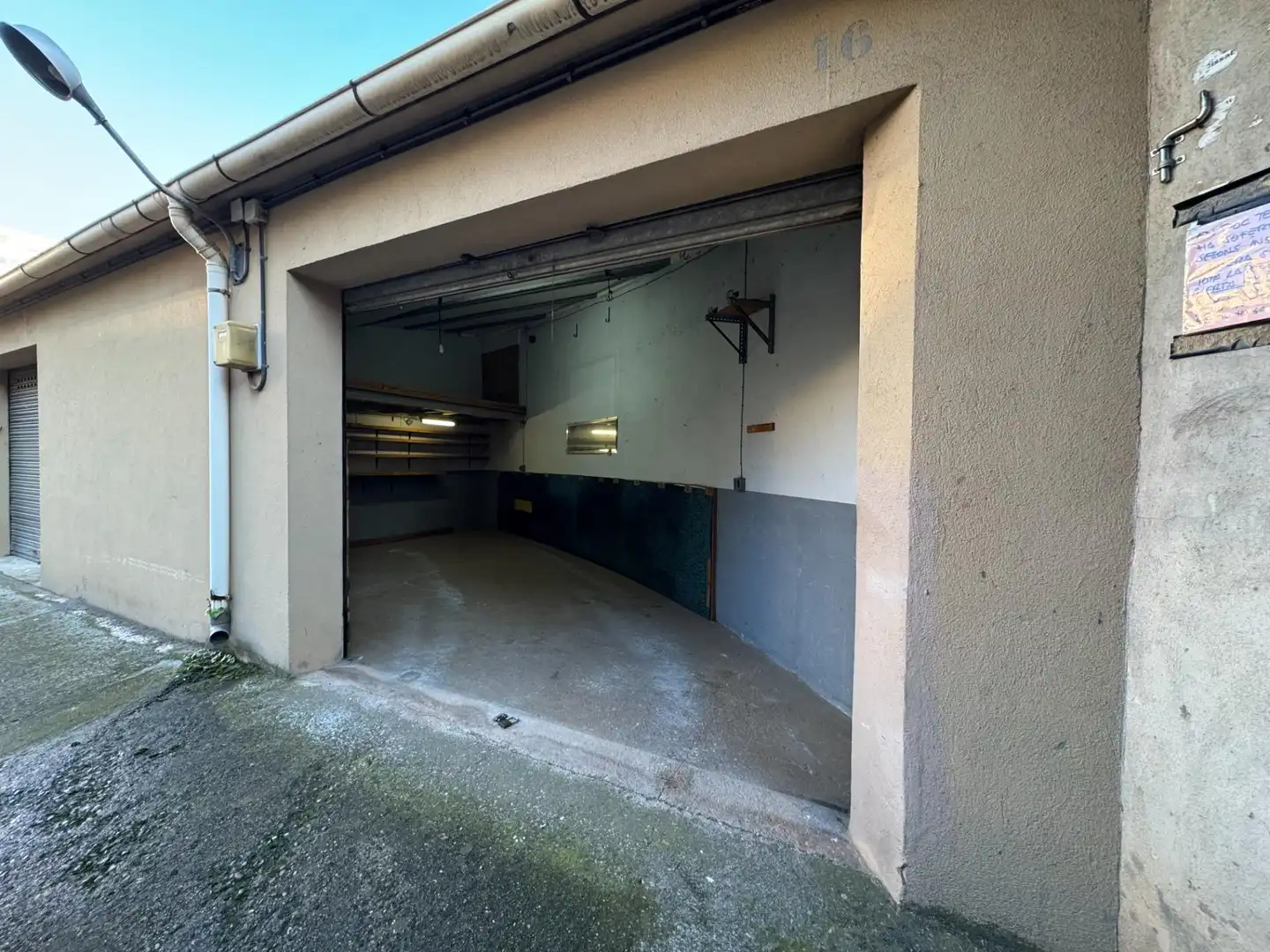 Parkplatz von Garage zum Verkauf in Manresa