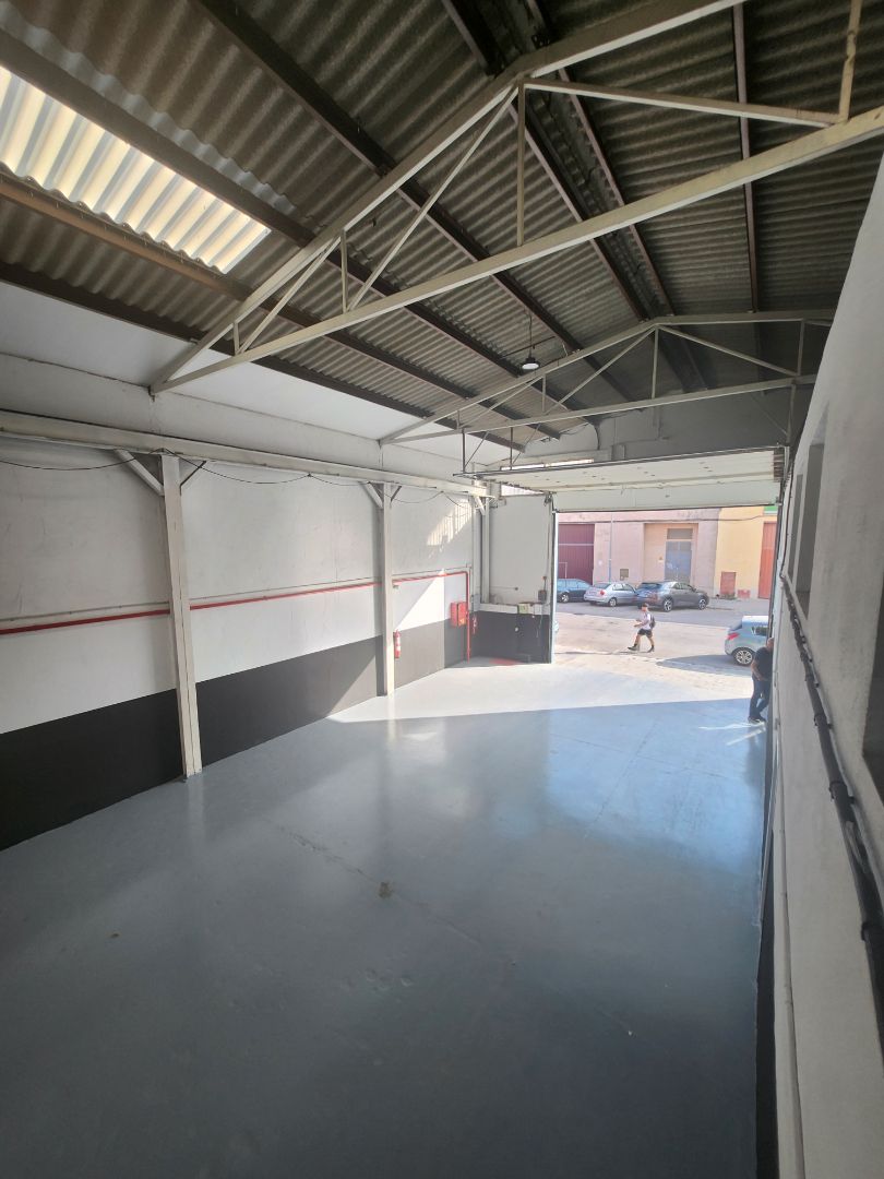 Nau industrial de lloguer en Viladecans