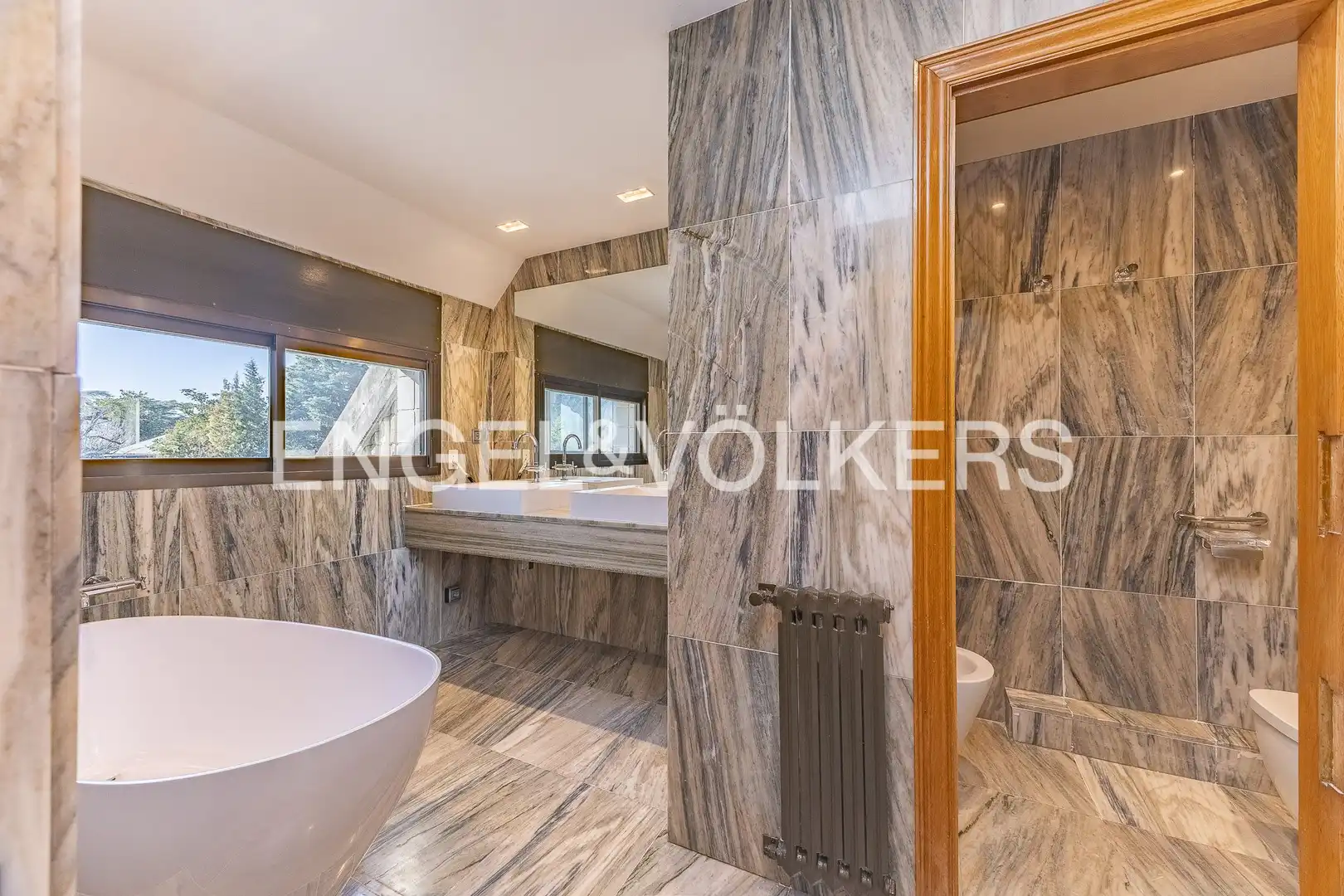 Baño de Casa o chalet de alquiler en Sant Cugat del Vallès con Calefacción, Jardín privado y Parquet