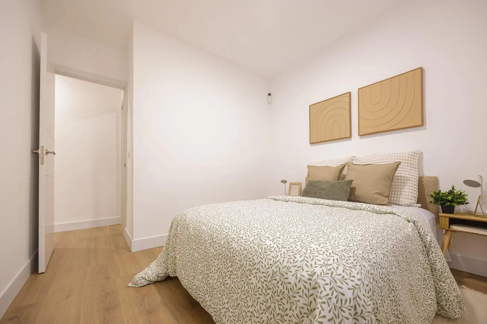 Bedroom of Flat for sale in Madrid