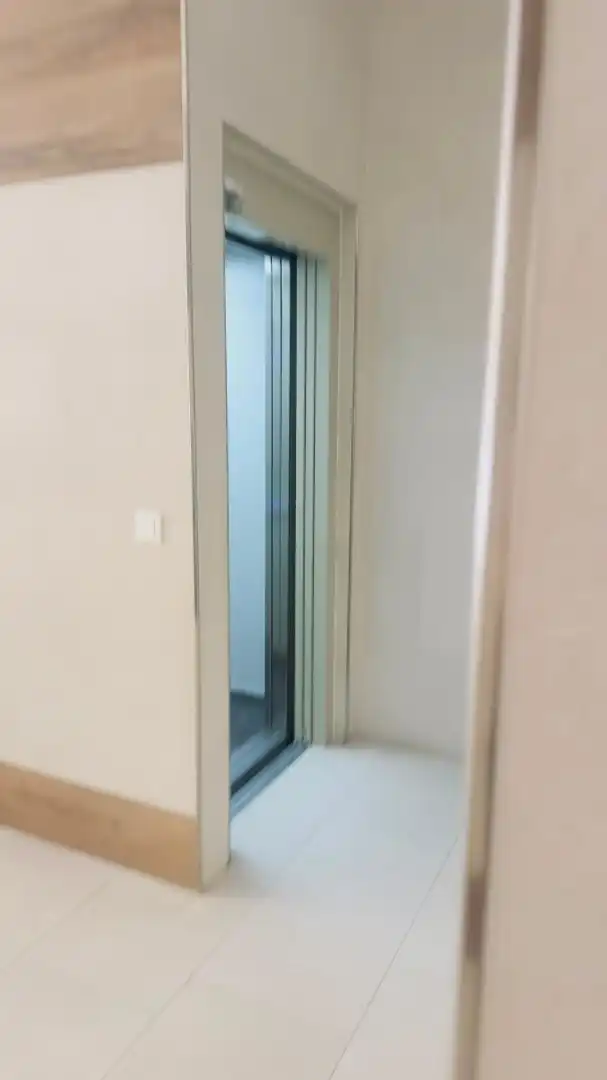 Piso con terraza en venta en Avenida Ramón y Cajal 47, imagen 18