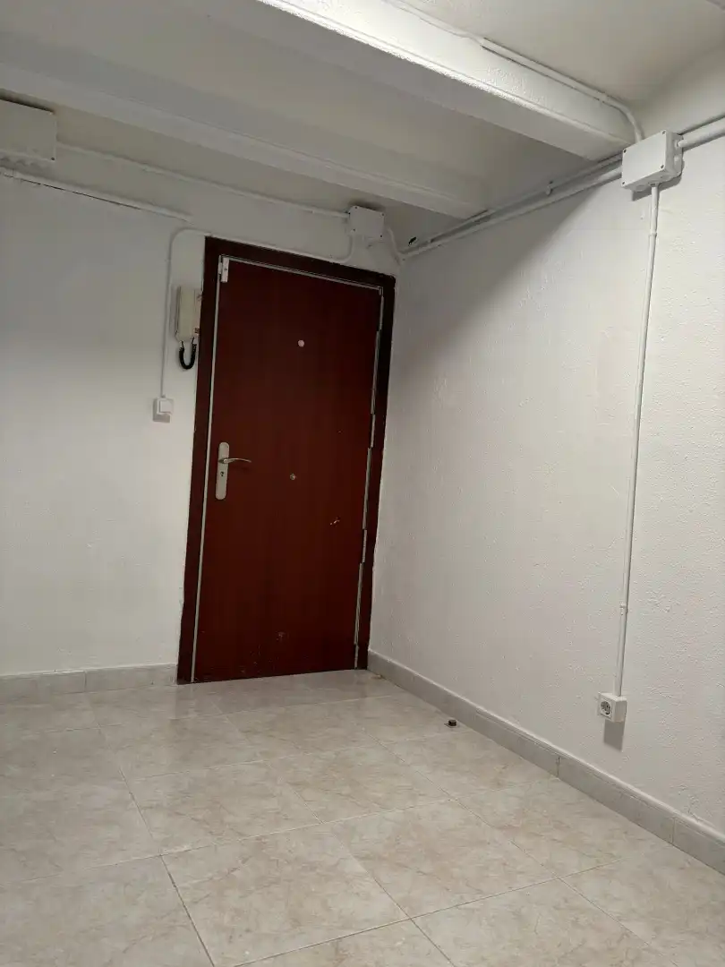 Apartament en venda en Barcelona amb Rentadora, Microones i Alarma