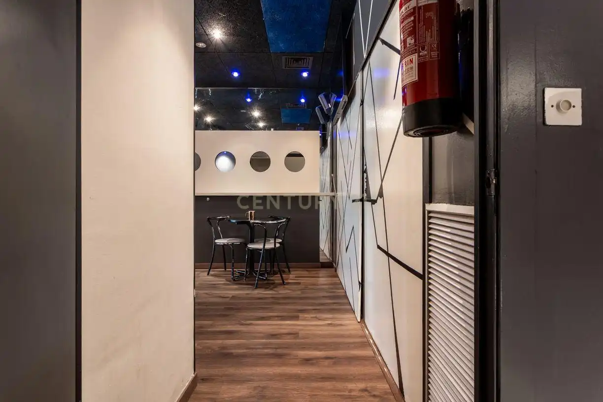 Local comercial en venta en Carrer de Jacint Verdaguer, 36, bajos 3, Sant Joan Despí, Spain, imagen 14