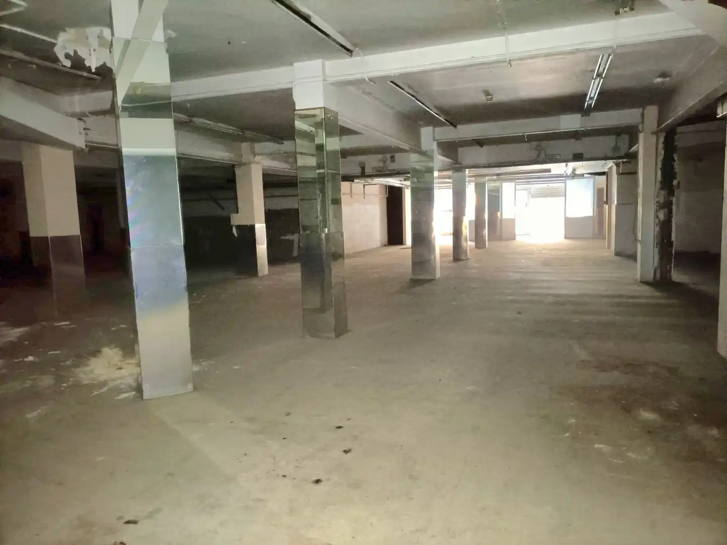 Gewerbefläche zum Verkauf in Carrer d'Osca, imagen 7