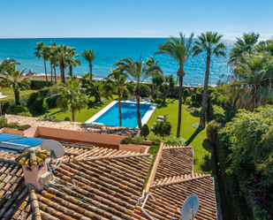 Jardí de Casa o xalet en venda en Estepona amb Aire condicionat, Terrassa i Piscina