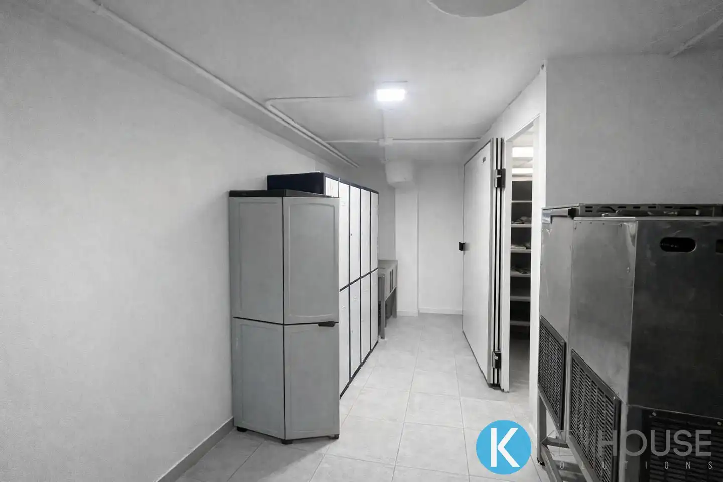 Cocina de Local en venta en San Fernando de Henares con Aire acondicionado