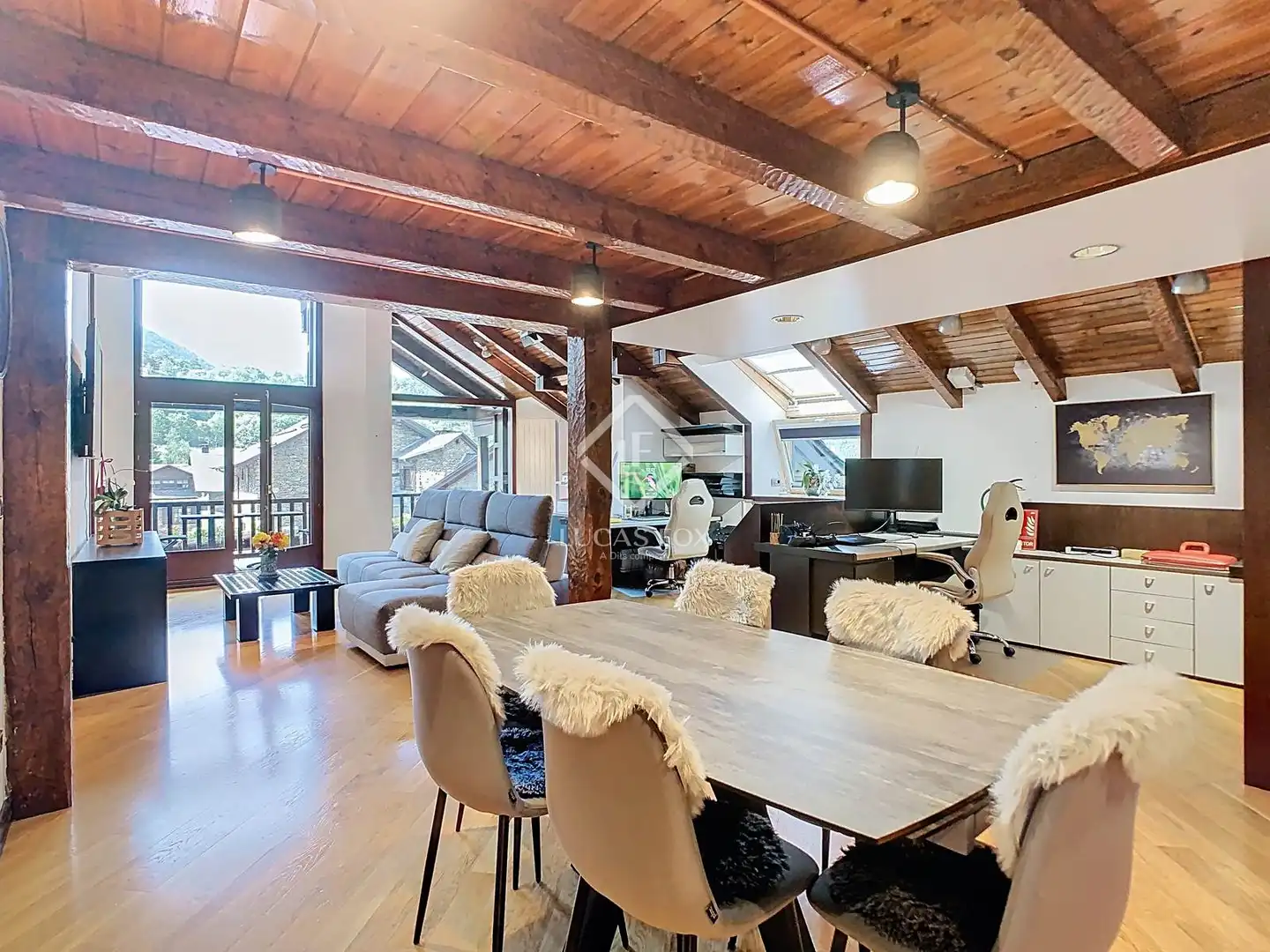 Sala de estar de Piso en venta en Ordino con Calefacción, Parquet y Terraza