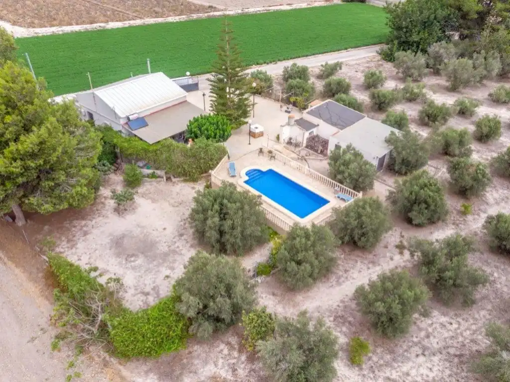 Piscina de Finca rústica en venta en Dolores con Aire acondicionado, Jardín privado y Piscina