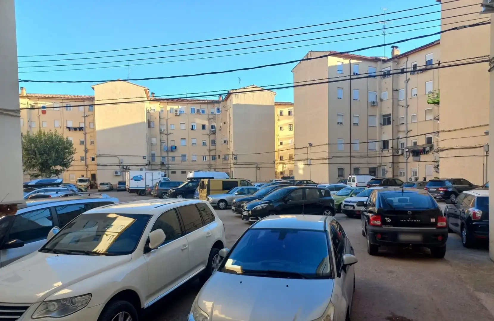 Parking of Flat for rent in Huesca  with Air Conditioner and Furnished