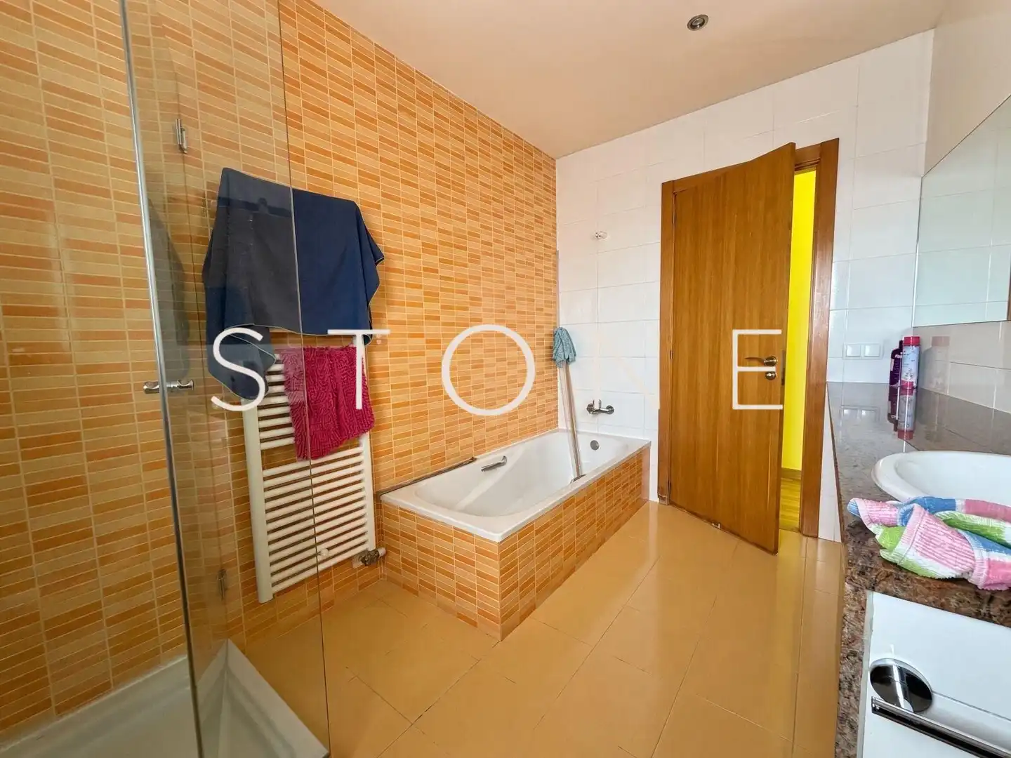 Houses for sale in Flaçà, Girona