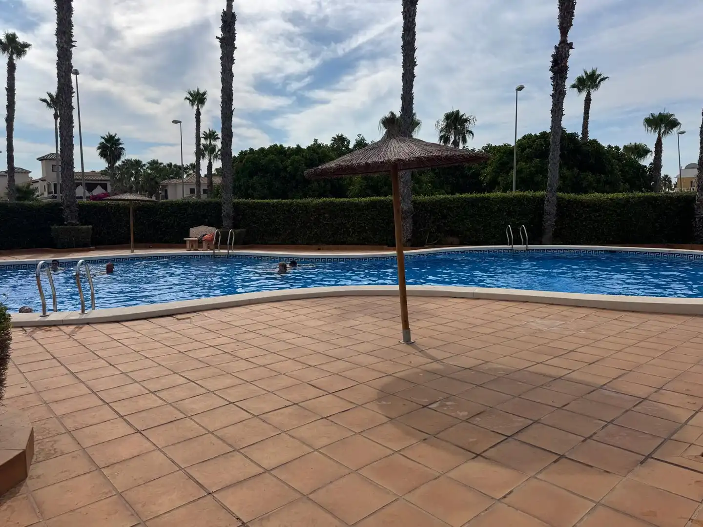 Piscina de Casa adosada en venda en Rojales amb Aire condicionat, Calefacció i Jardí privat