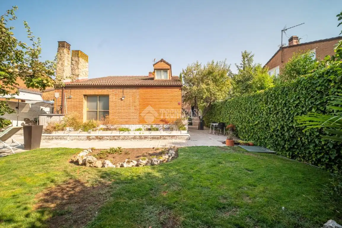 Jardí de Casa o xalet en venda en Rivas-Vaciamadrid amb Aire condicionat, Calefacció i Piscina