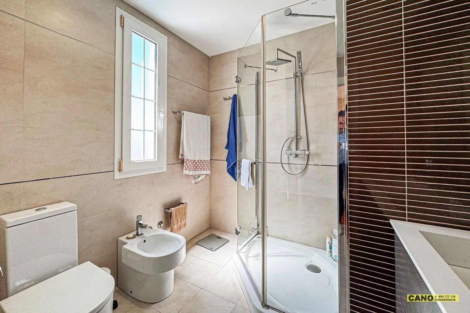 Bathroom of Houses for sale in Roquetas de Mar  with Terrace, Storage room and Swimming Pool