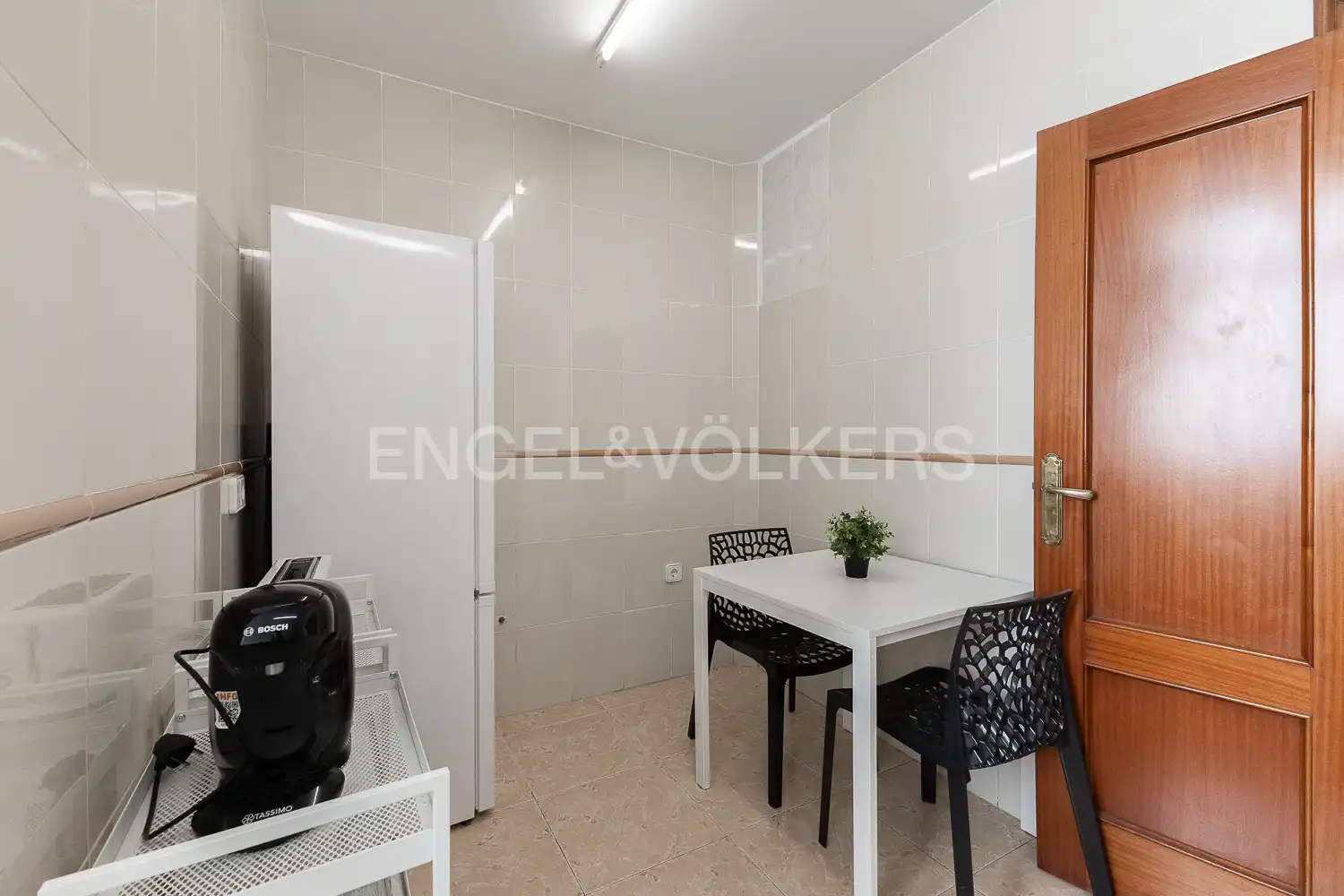 Kitchen of Flat for rent in Valencia  with Air Conditioner, Heating and Furnished