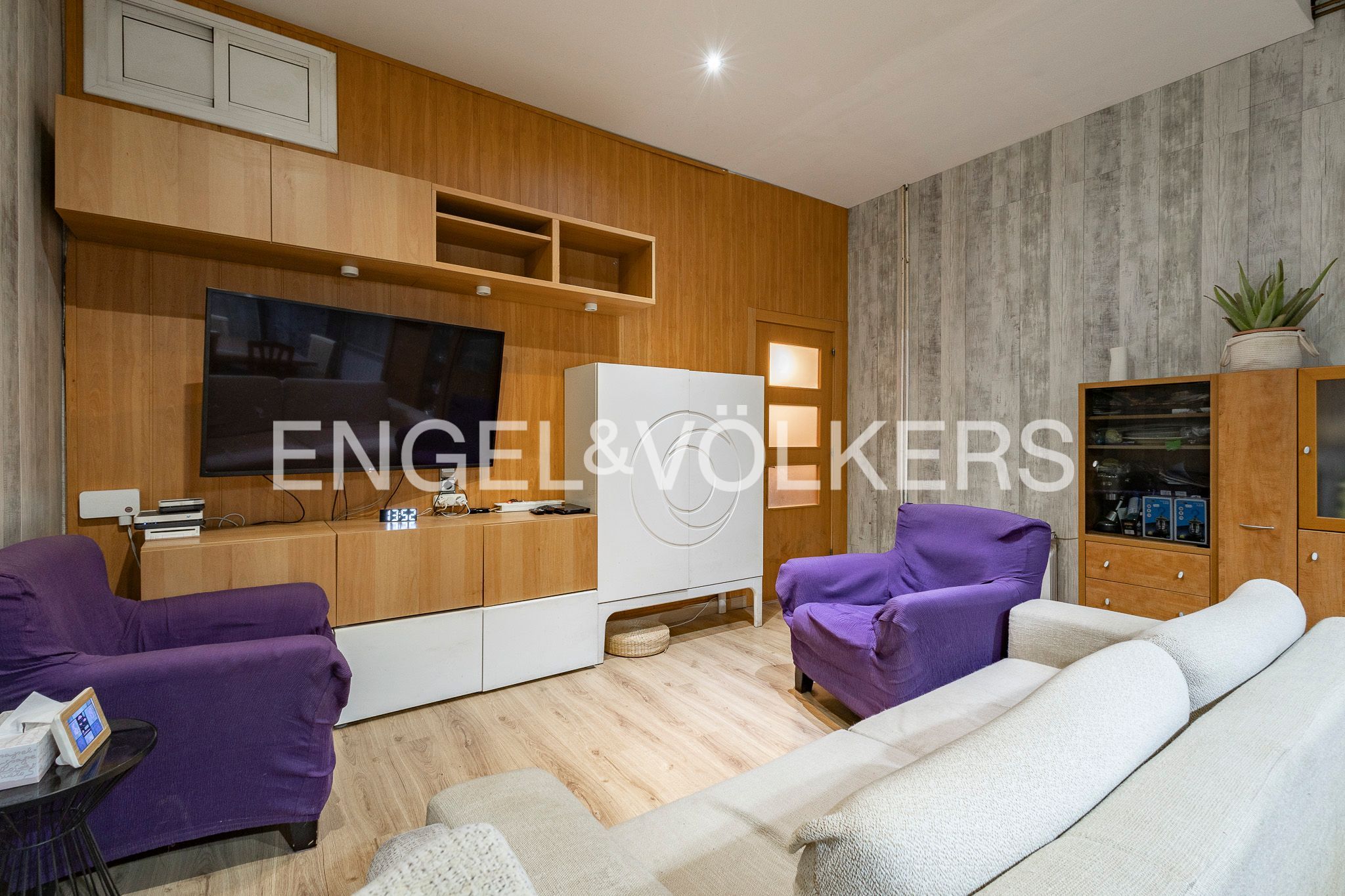 Sala de estar de Casa o chalet en venta en Santa Coloma de Cervelló con Aire acondicionado, Calefacción y Jardín privado