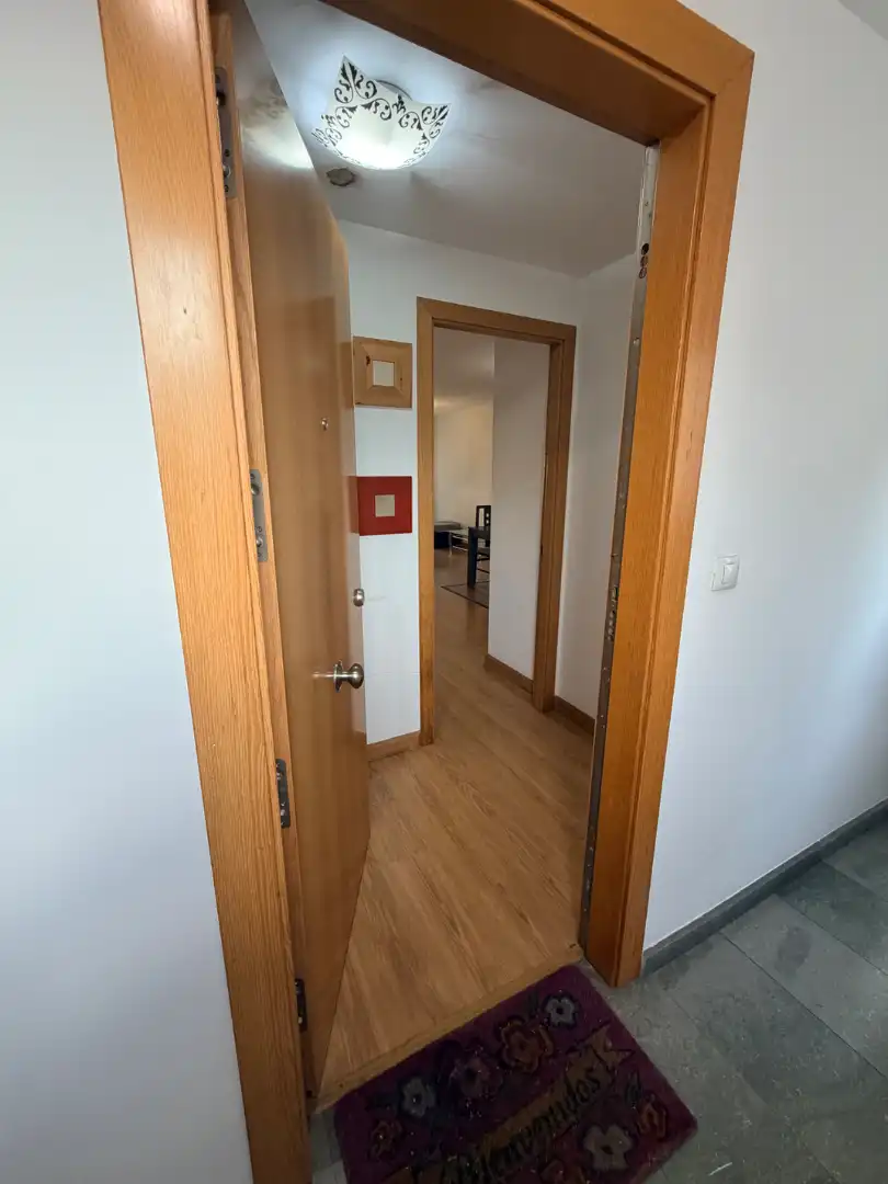 Piso con balcón en venta en Calle de Emilio de Mier 1, imagen 3
