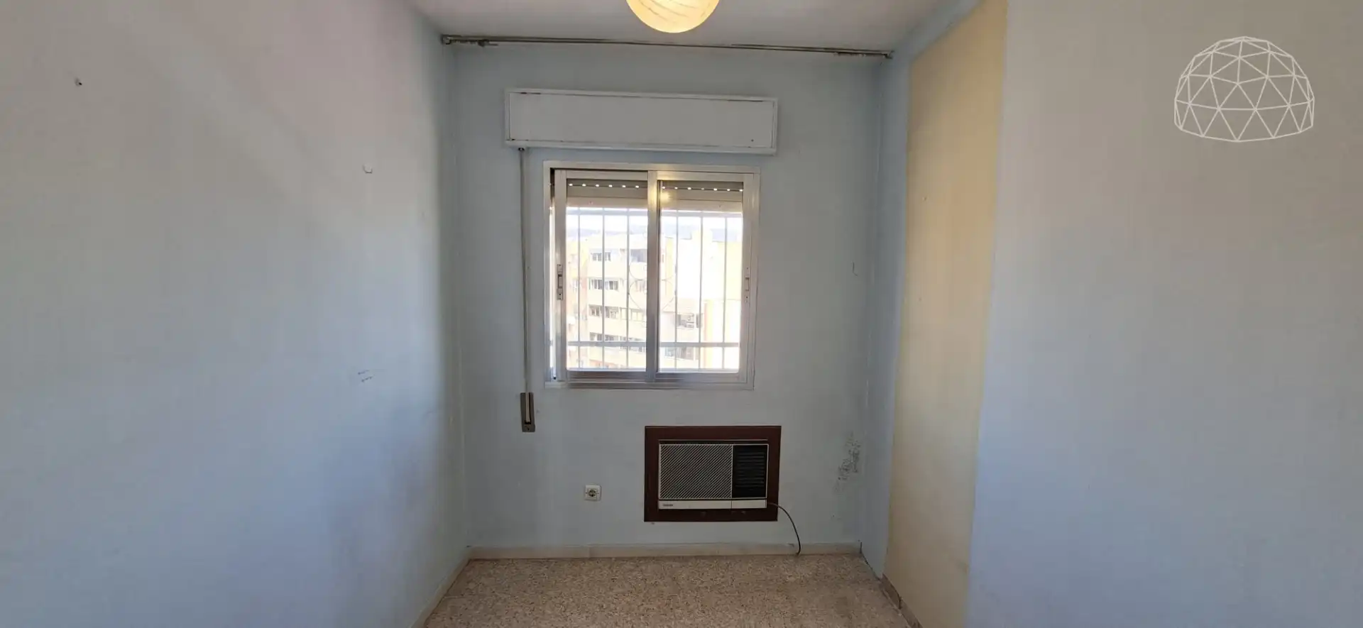 Bedroom of Flat for sale in Sevilla  with Private garden and Balcony