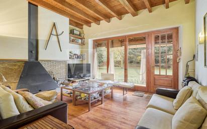 Living room of Single-family semi-detached for sale in Puigcerdà  with Heating, Private garden and Parquet flooring