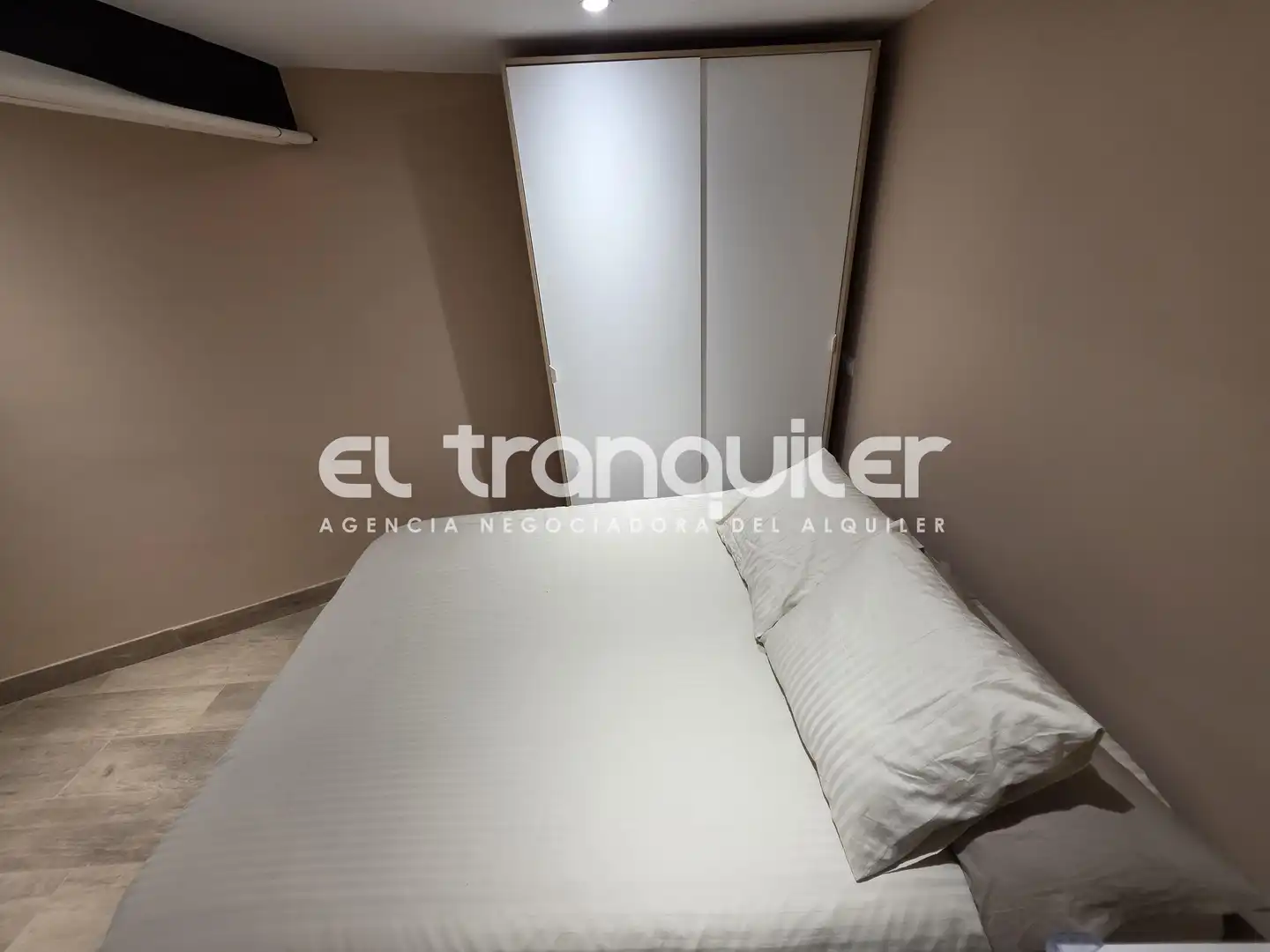 Bedroom of Duplexes for rent in Madrid  with Furnished and Washing machine