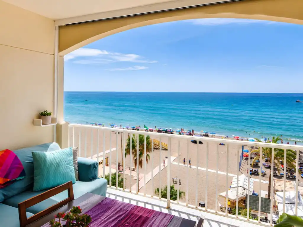 Balcony of Flat for sale in Fuengirola  with Air Conditioner, Terrace and Furnished