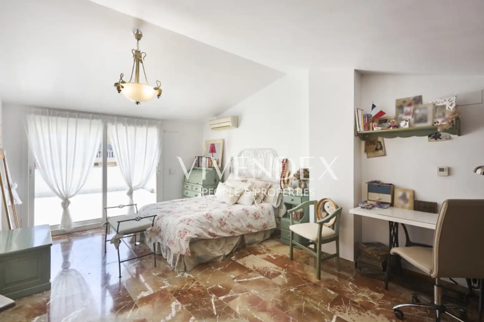 Bedroom of Houses for sale in Sant Vicenç Dels Horts  with Terrace