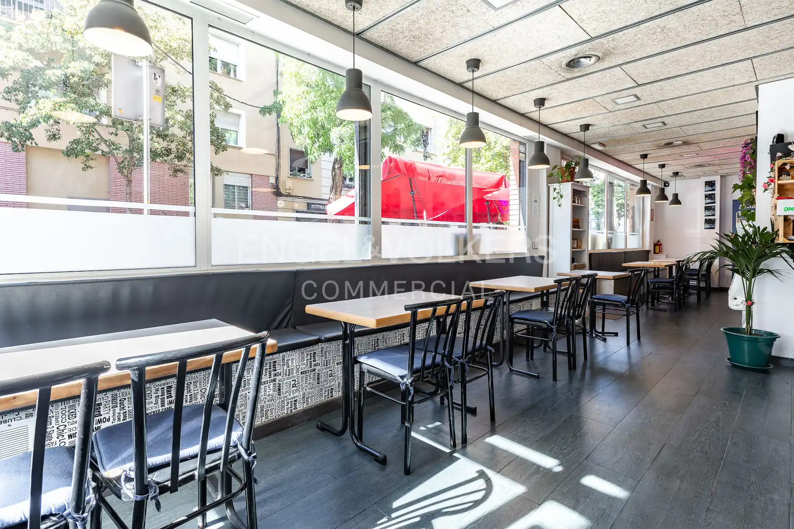 Local de lloguer en Barcelona amb Terrassa