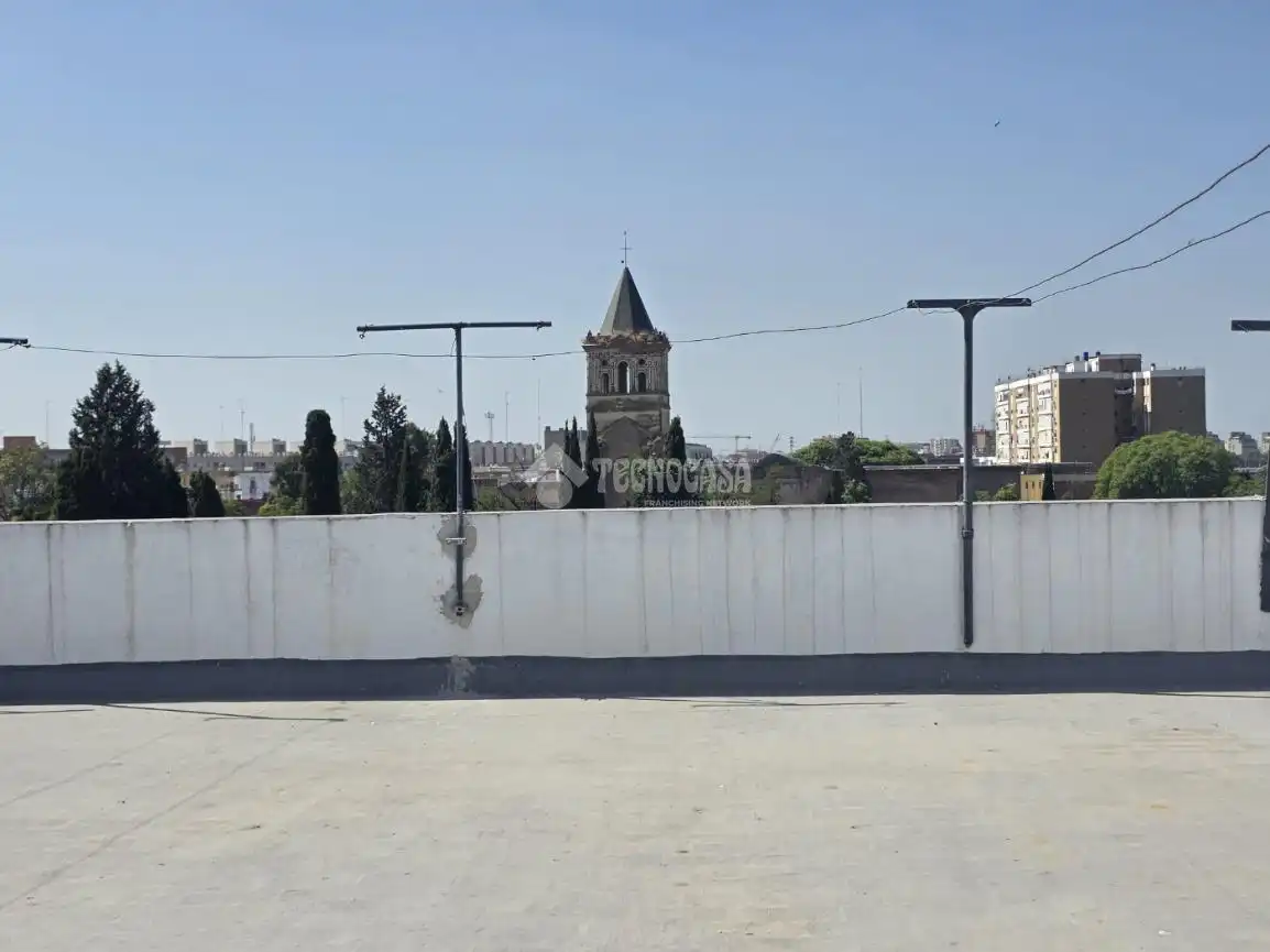 Flat for sale in Sevilla  with Air Conditioner, Terrace and Balcony