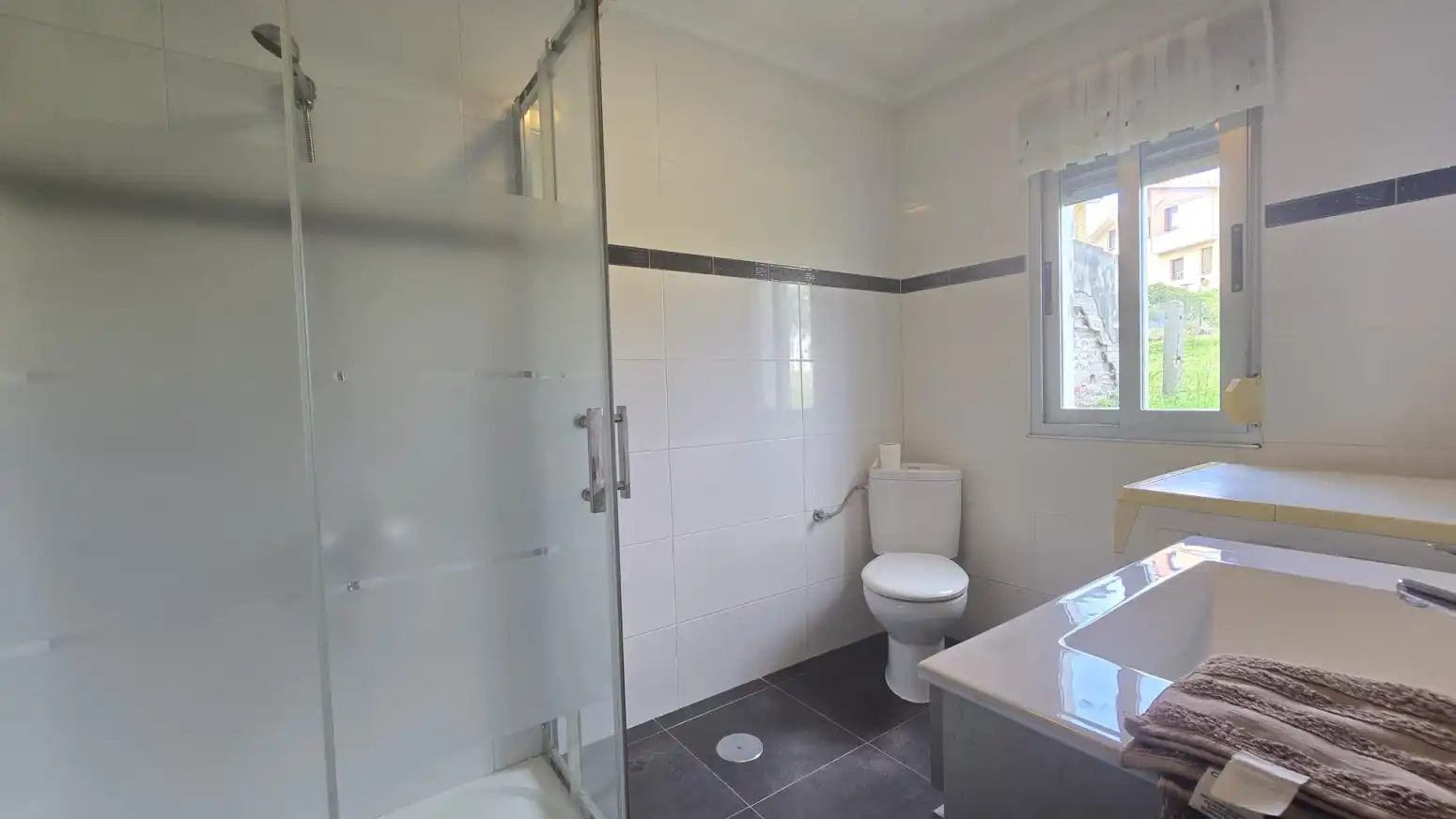 Bathroom of Houses for sale in Suances  with Heating and Terrace
