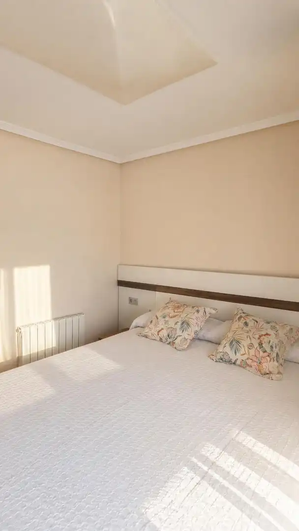 Habitación de Piso en venta en Murcia con Aire acondicionado, Calefacción y Jardín privado