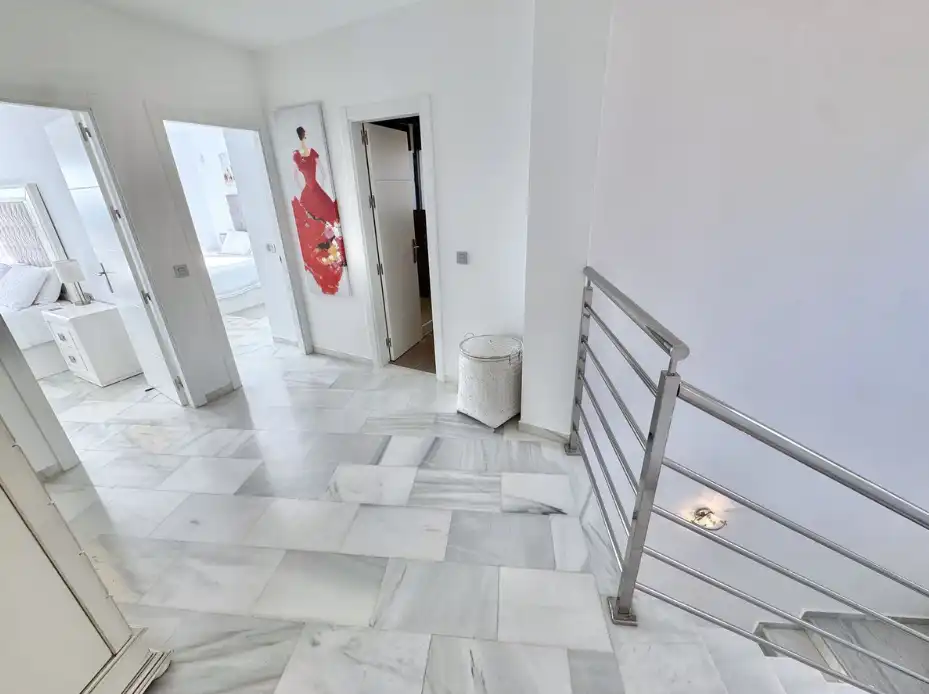 Chalet con piscina en venta en Calle Huelva de Calahonda 3820, imagen 14
