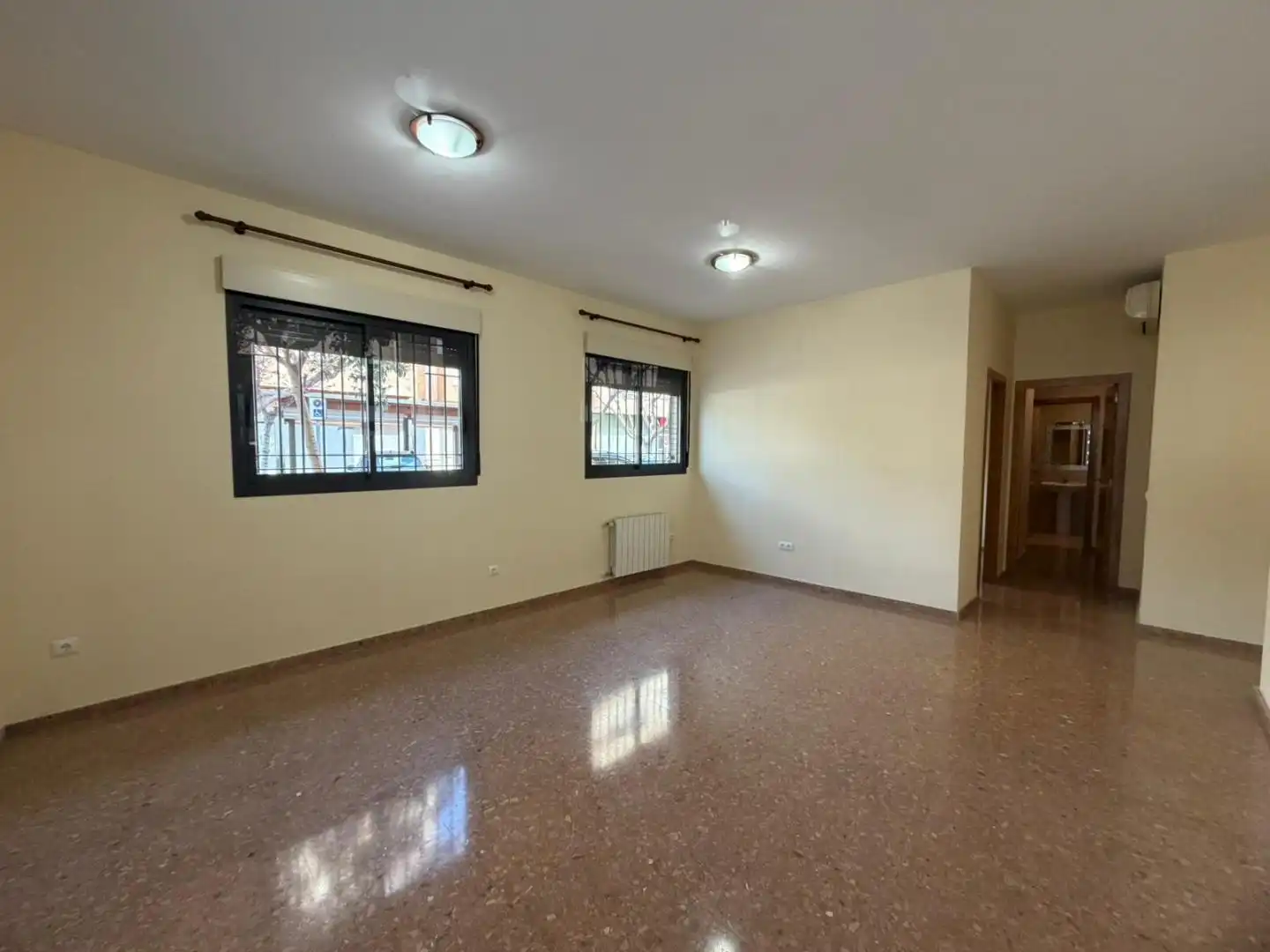 Vista exterior de Apartamento de alquiler en Albal con Terraza