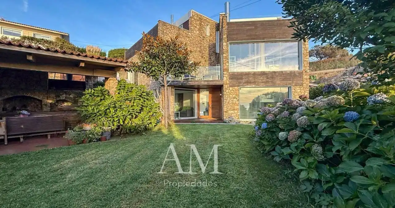 Garden of Houses for sale in A Guarda    with Heating, Private garden and Terrace