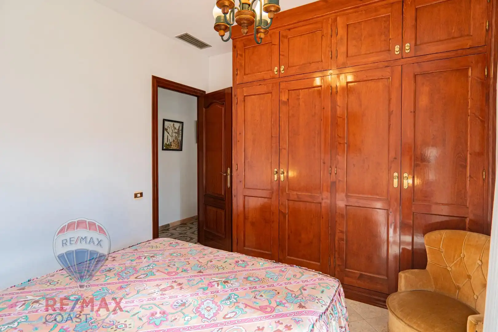 Habitación de Casa o chalet en venta en Torrox con Aire acondicionado, Calefacción y Jardín privado
