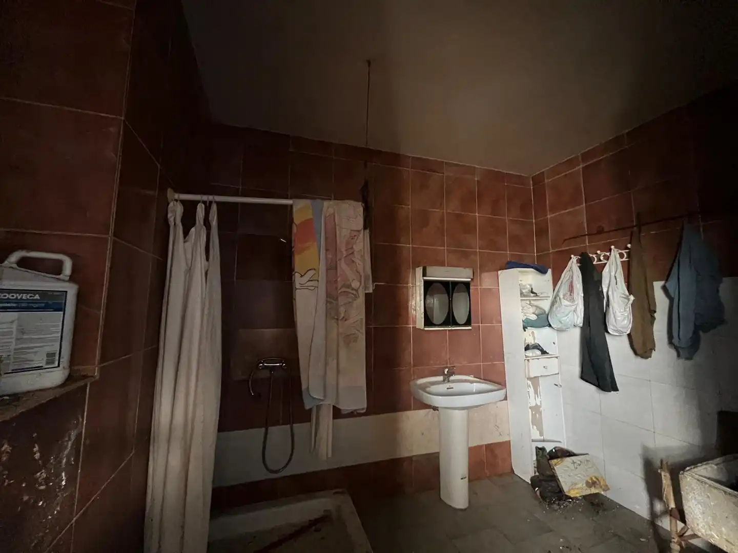 Bathroom of Industrial land for sale in La Solana  