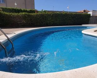 Piscina de Apartament de lloguer en Gavà amb Aire condicionat, Calefacció i Terrassa