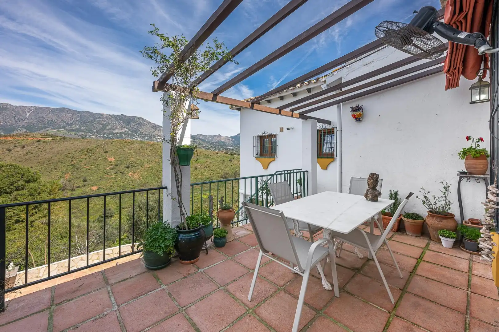 Jardí de Casa o xalet en venda en Mijas amb Aire condicionat, Calefacció i Jardí privat