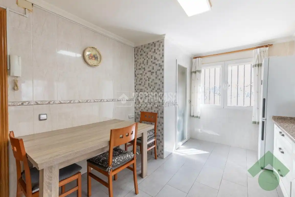 Casa adosada en venta en Barrio de Zaidín