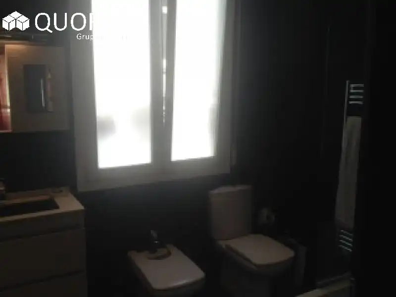 Bathroom of Flat for rent in Bilbao   with Air Conditioner, Heating and Furnished