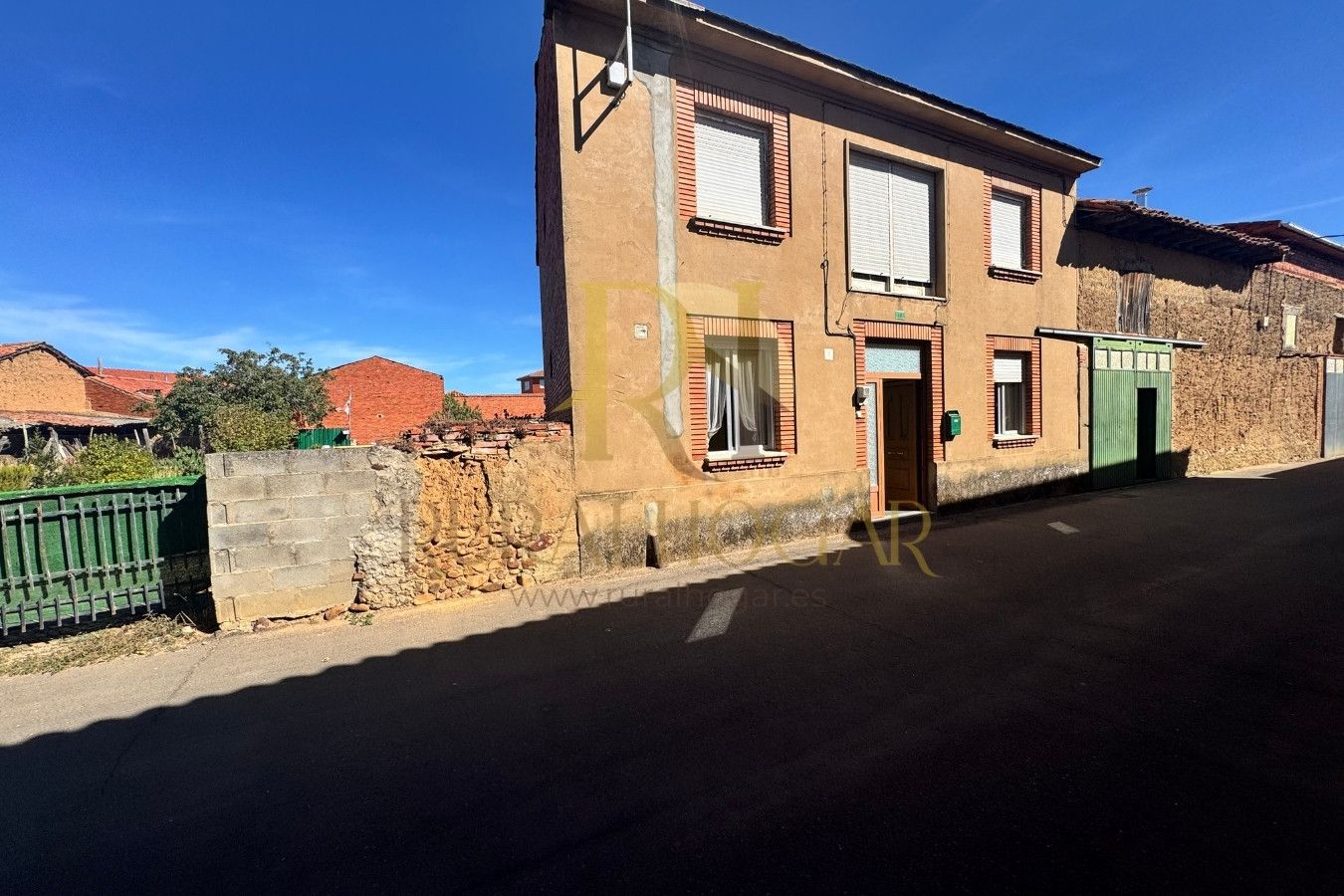 Vista exterior de Casa o xalet en venda en Turcia amb Calefacció, Forn i Microones