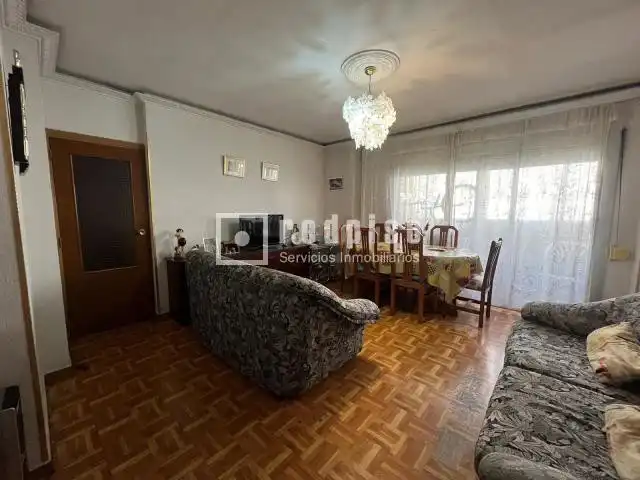 Sala d'estar de Pis en venda en Caballería Española