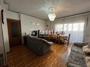 Piso con ascensor en venta en Caballería Española