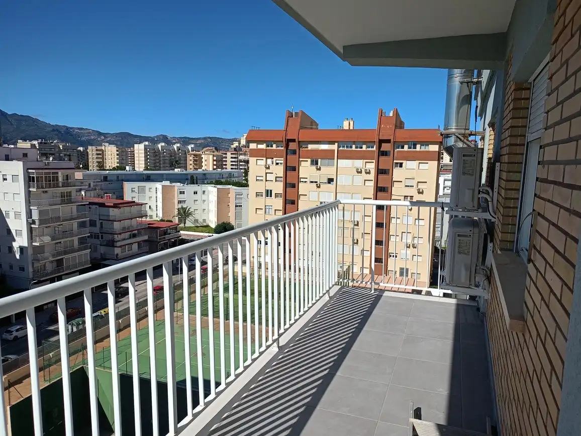 Apartament amb ascensor de lloguer a Passeig Marítim de Neptú 73, imagen 4
