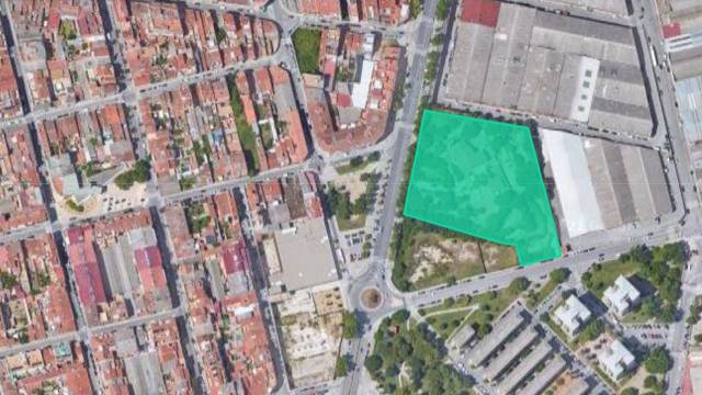 Terreno en Venta en Av Les Glories Catalanes - Masía Can Palet de la C en Can Palet II - Santa Eulàlia