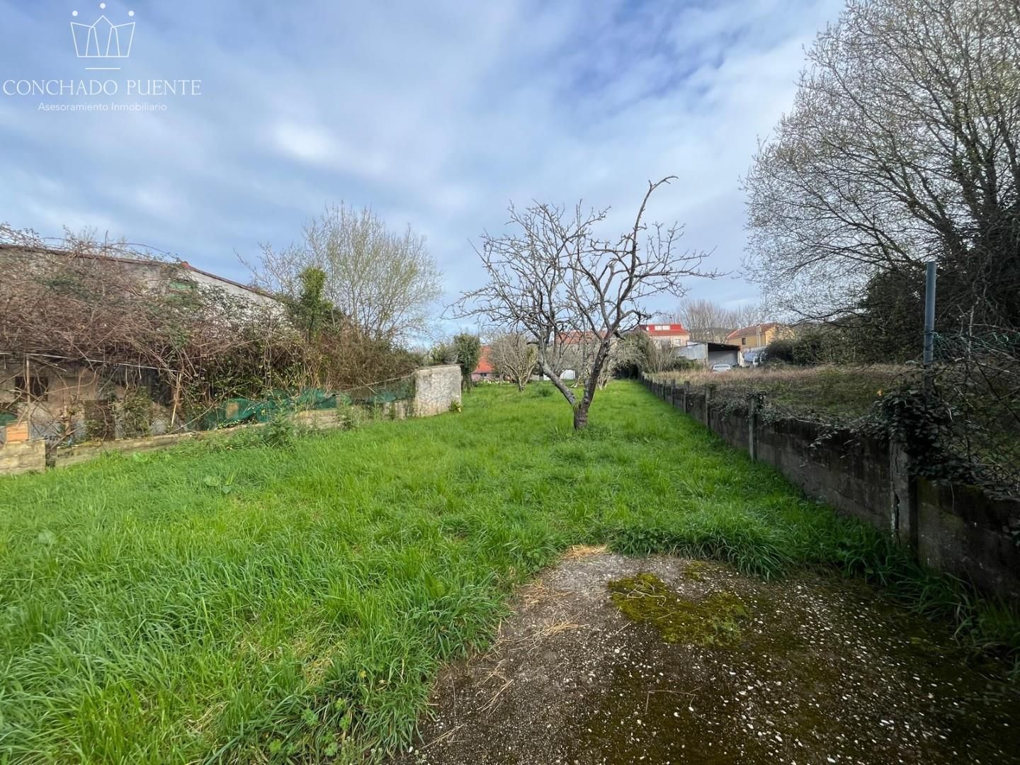 Casa o xalet en venda en Oleiros amb Jardí privat