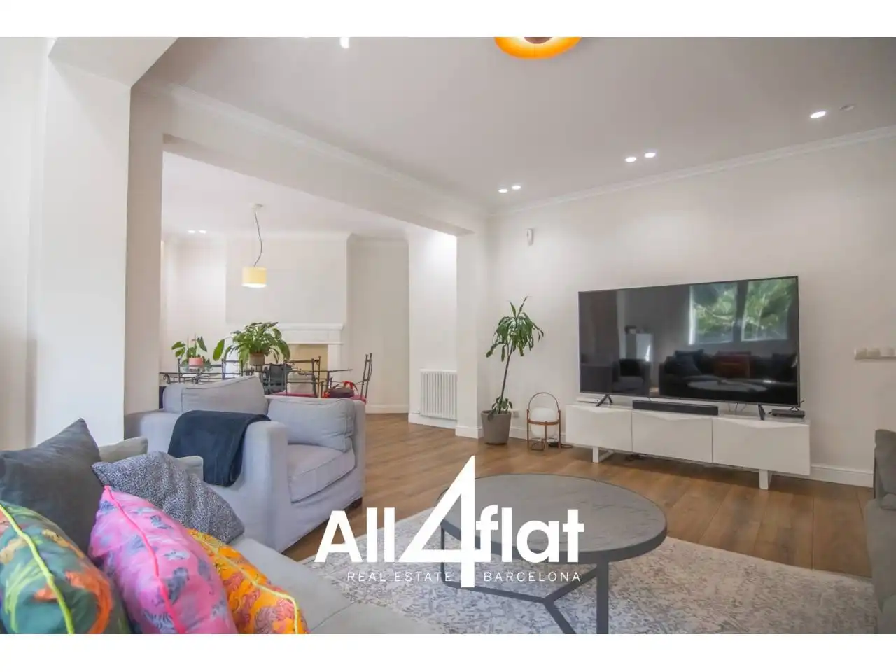 Living room of Flat for sale in Barcelona  with Air Conditioner, Heating and Parquet flooring