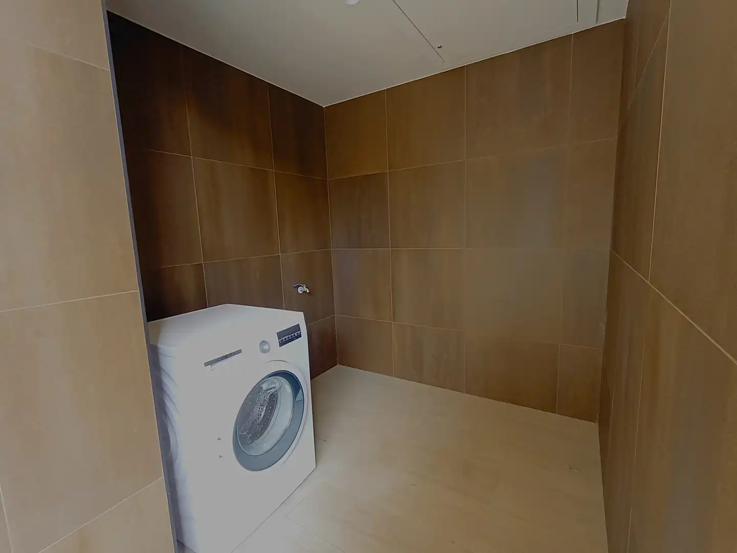 Baño de Piso de alquiler en  Pamplona / Iruña con Calefacción, Terraza y Trastero