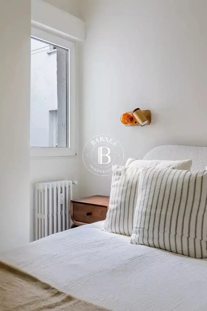 Bedroom of Flat for sale in Madrid  with Air Conditioner, Heating and Furnished